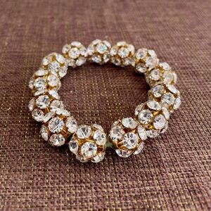 CRYSTAL STRETCH BRACELET